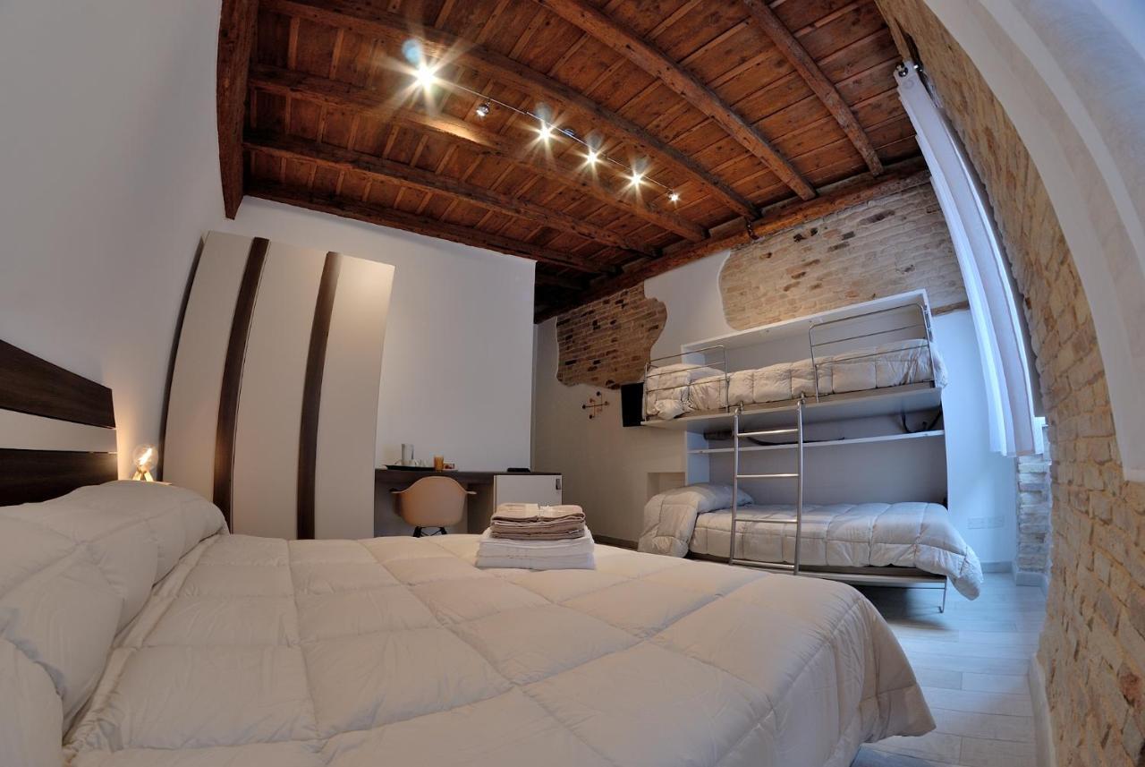 B&B Del Corso Loreto Exterior photo